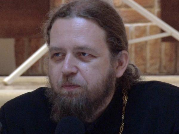 INTERVIU cu părintele Răzvan Ionescu - De ce îi este omului de astăzi foame de iubire și de sens?